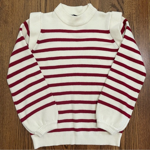 Pretty Garden Cream Colored Sweater Dark Red Stripes Size Small, NWT - Picture 1 of 9